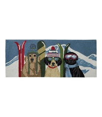 Indoor/Outdoor Vacationland Runner Dogs Skiing