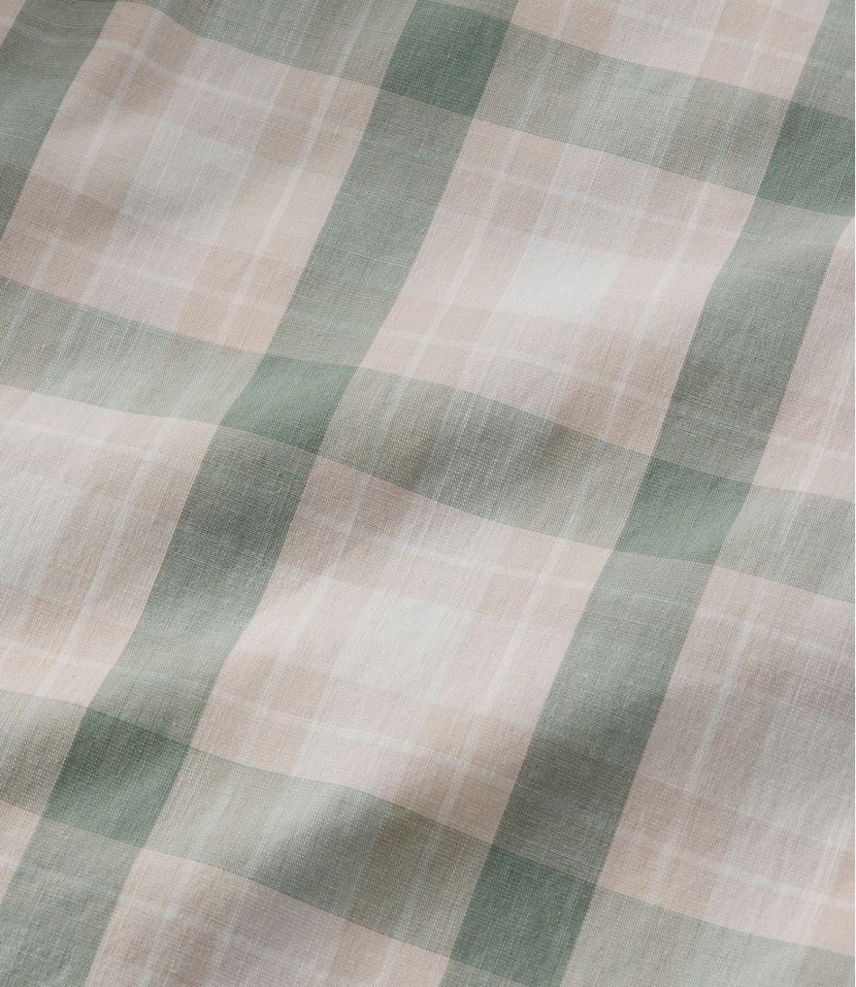 Slightly Fitted Untucked Fit Plaid Men's Comfort Stretch Performance® Chambray Shirt Short-Sleeve