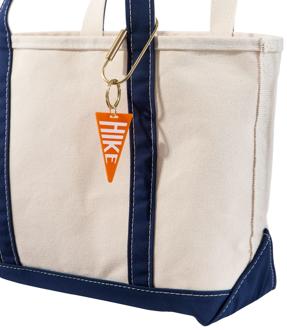 Hike Pennant Charm