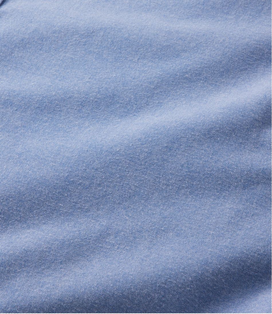 Slightly Fitted Untucked Fit Men's Comfort Stretch® Oxford Shirt