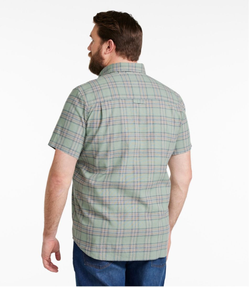 Slightly Fitted Untucked Fit Short-Sleeve Men's Stonecoast Hemp Shirt
