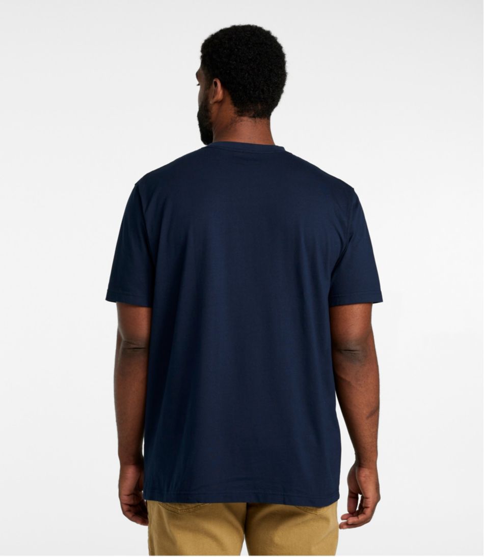 Men's Carefree Unshrinkable Tee with Pocket Traditional Fit