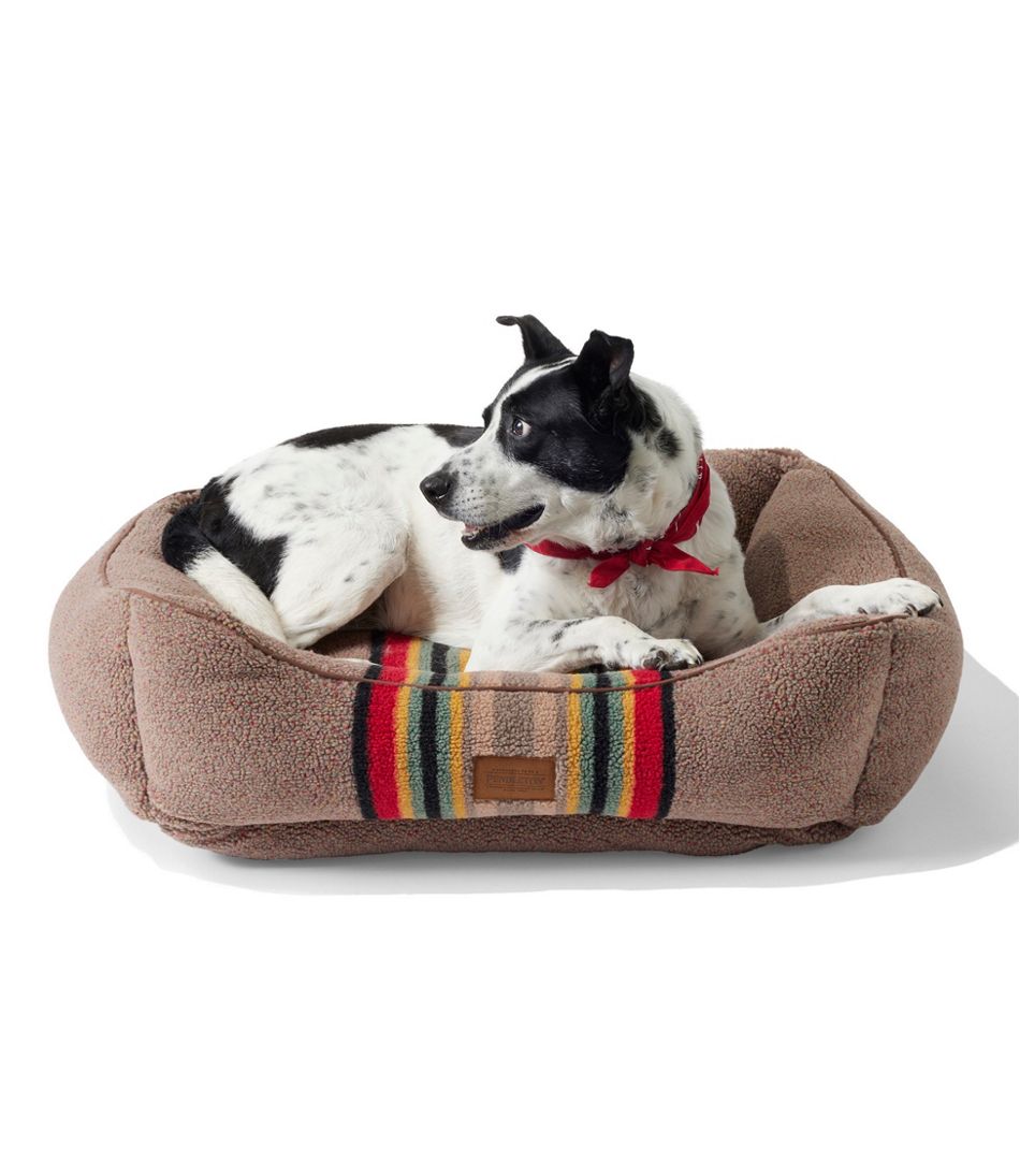 Vintage Camp Dog Bed