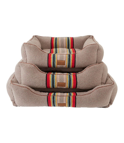 Vintage Camp Dog Bed