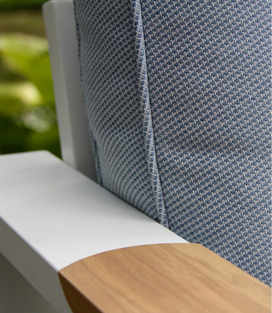 Set of Two White Aluminum Deep Seating Armchair with Blue Cushions