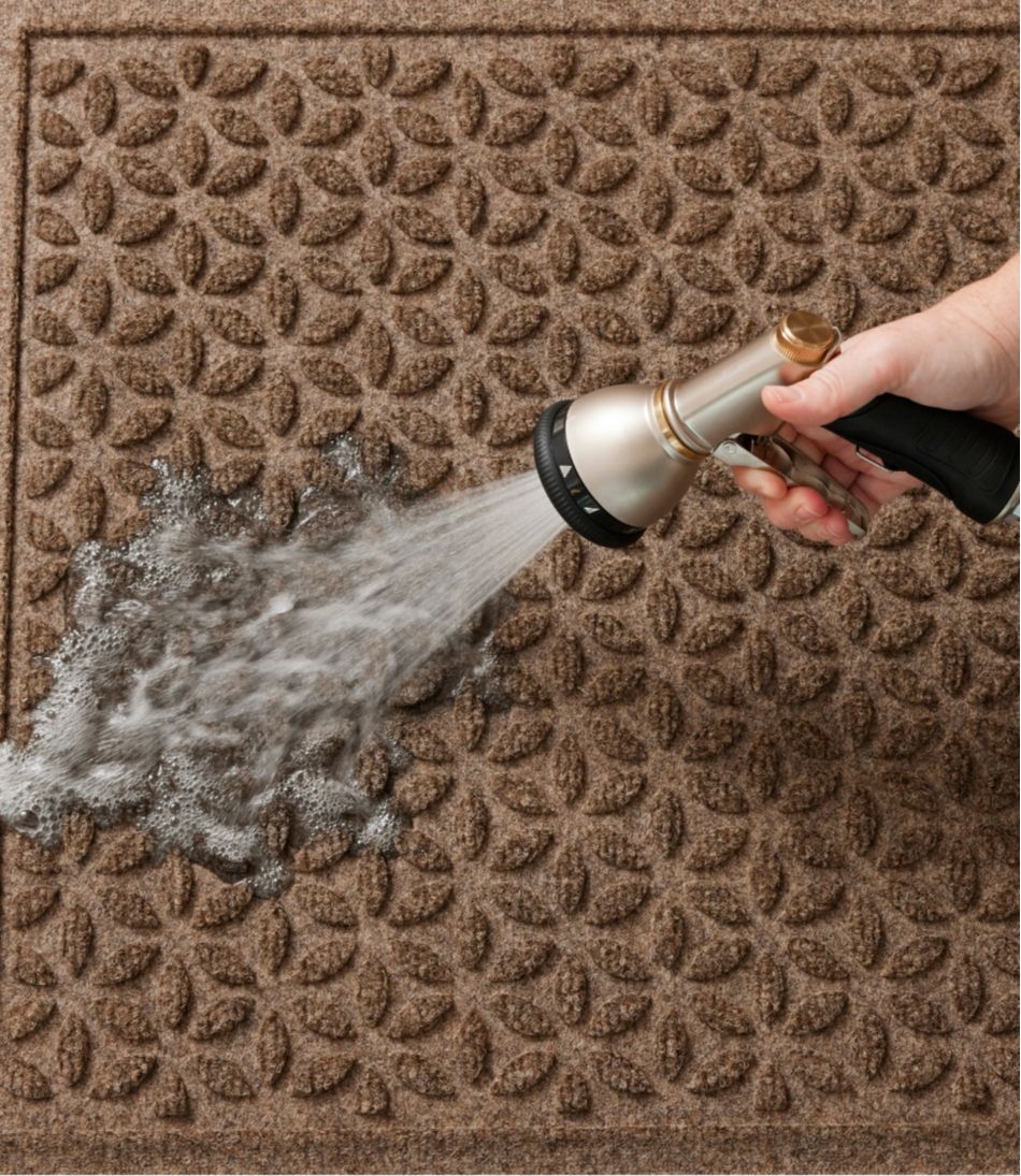 Stair Treads Set of Four Heavyweight Waterhog Mat Blooming Circles