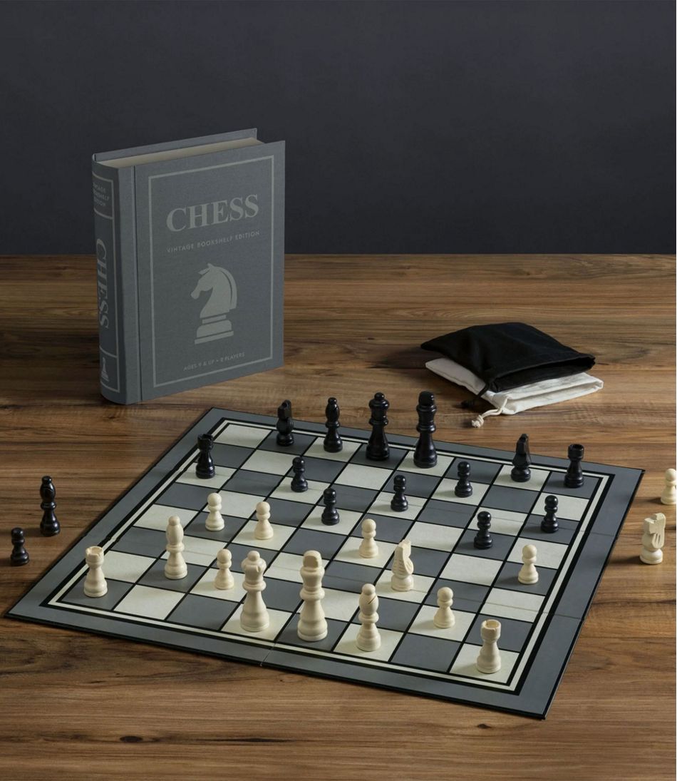 Chess Vintage Bookshelf Game