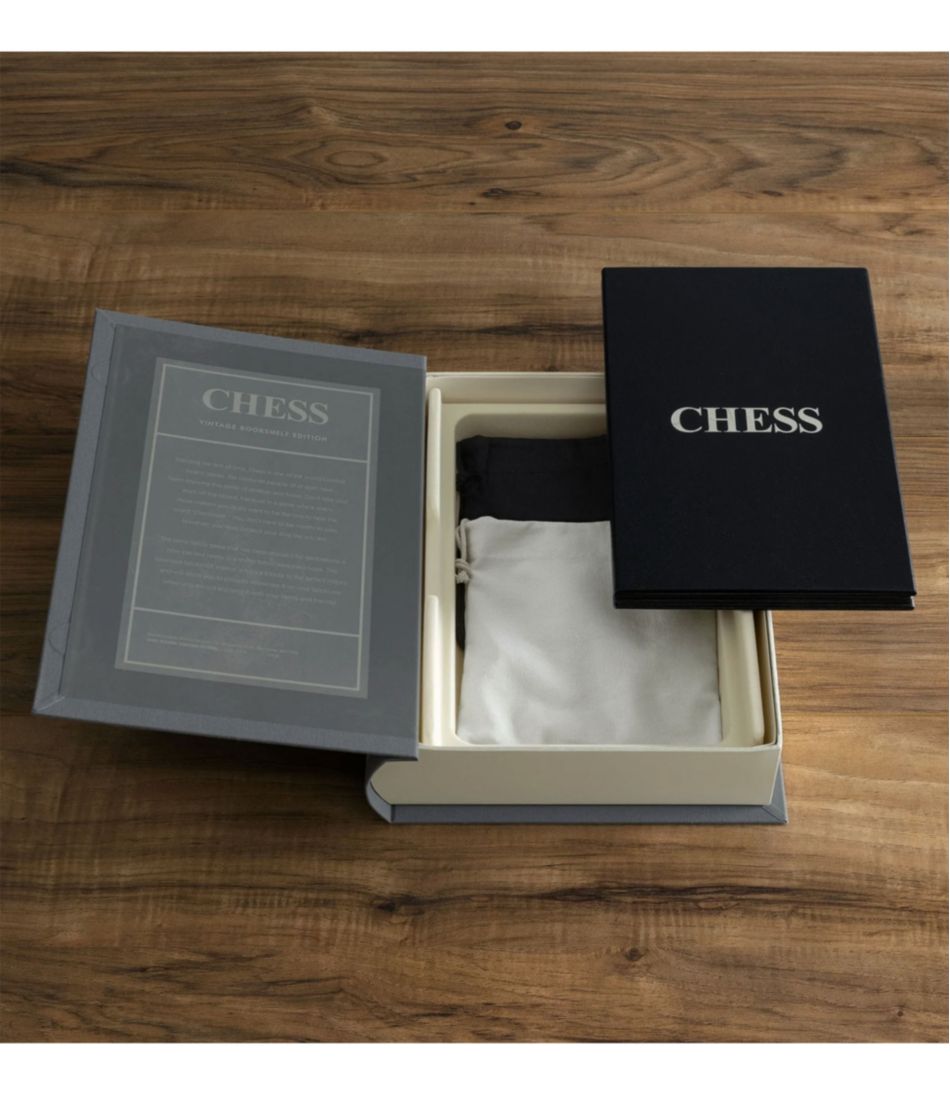 Chess Vintage Bookshelf Game